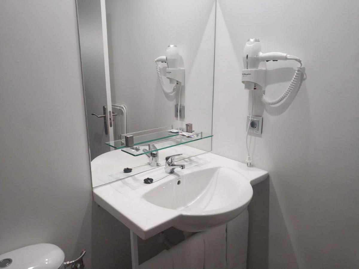 Apartamentos Hi Apartaments Santander 3000 말리아노 외부 사진